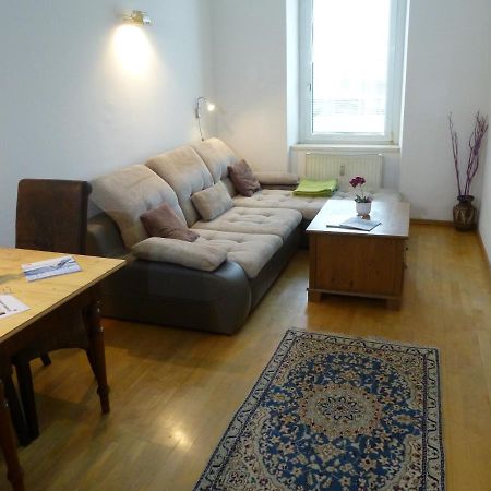 Charming, Central, Spacious Apartment Innsbruck Buitenkant foto