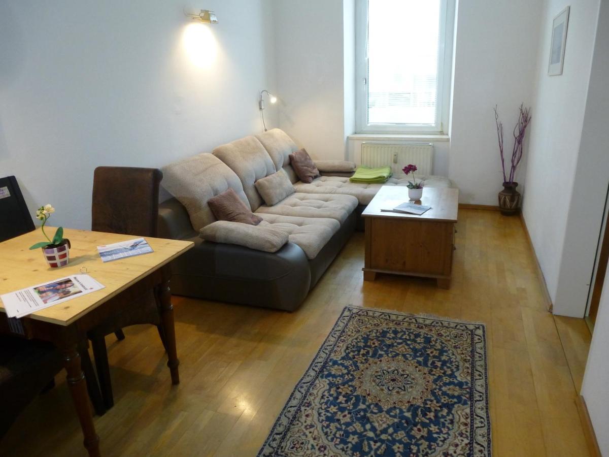 Charming, Central, Spacious Apartment Innsbruck Buitenkant foto