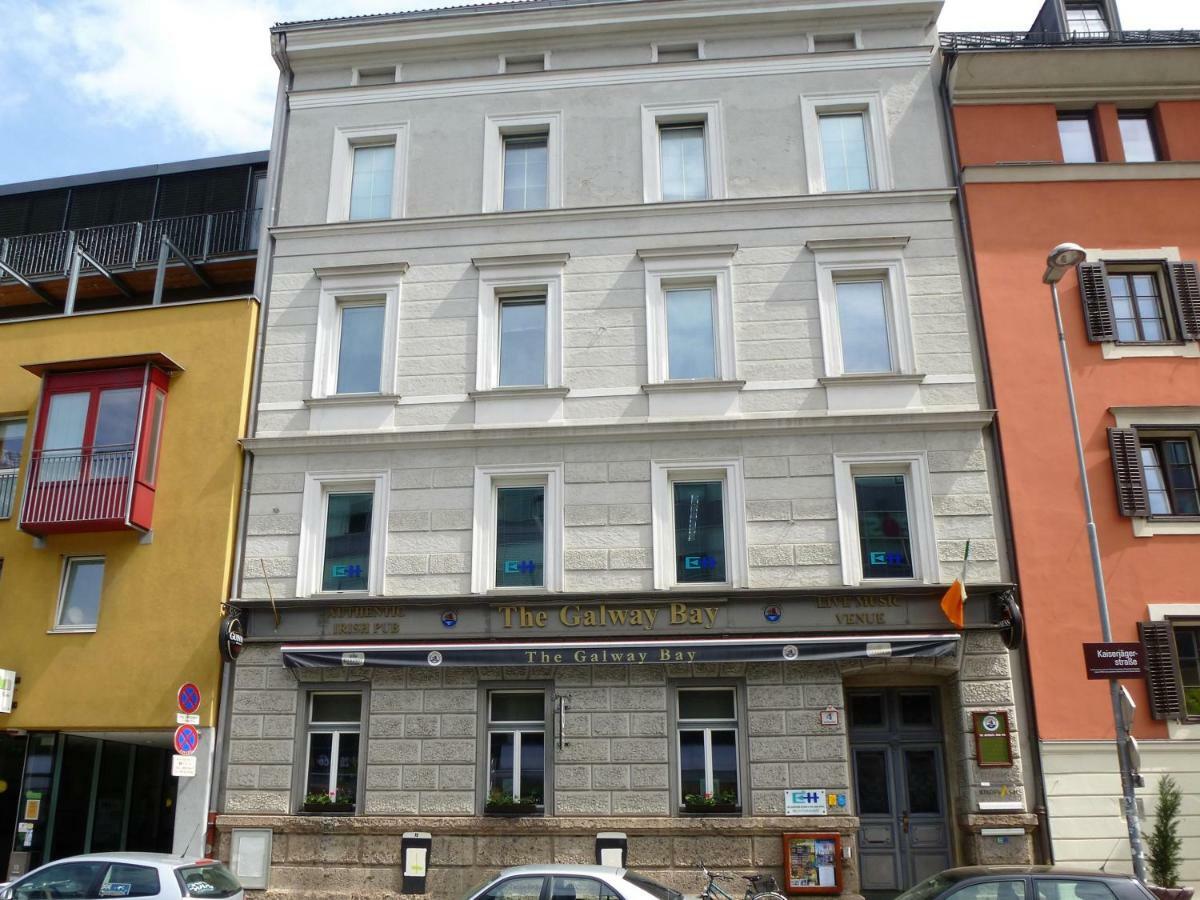 Charming, Central, Spacious Apartment Innsbruck Buitenkant foto